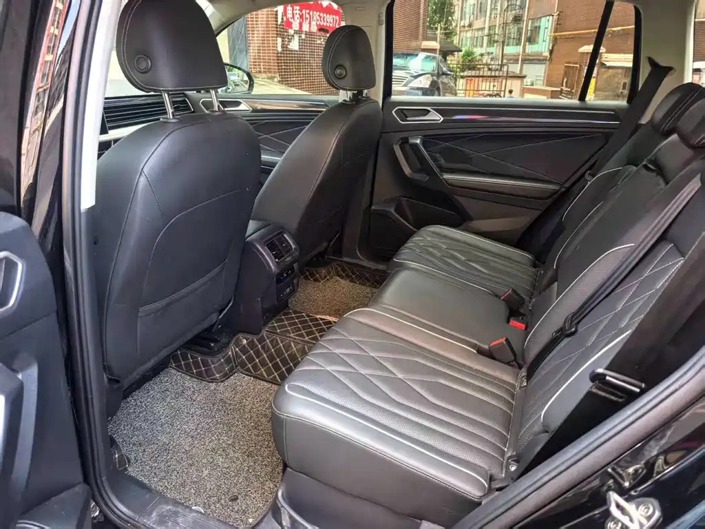 Volkswagen Tiguan L — миниатюра 4