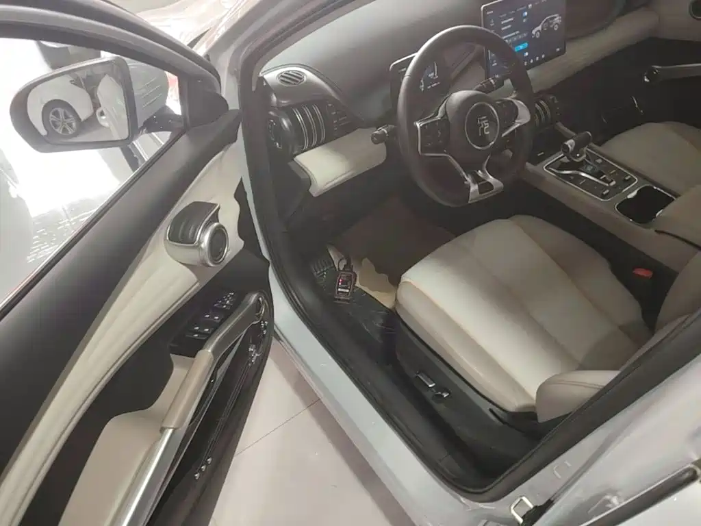 BYD Yuan Plus — миниатюра 16