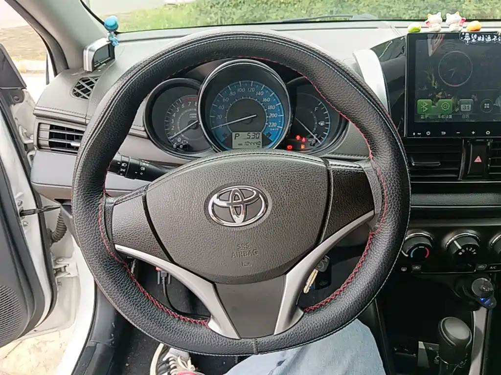 Toyota Yaris L — миниатюра 11