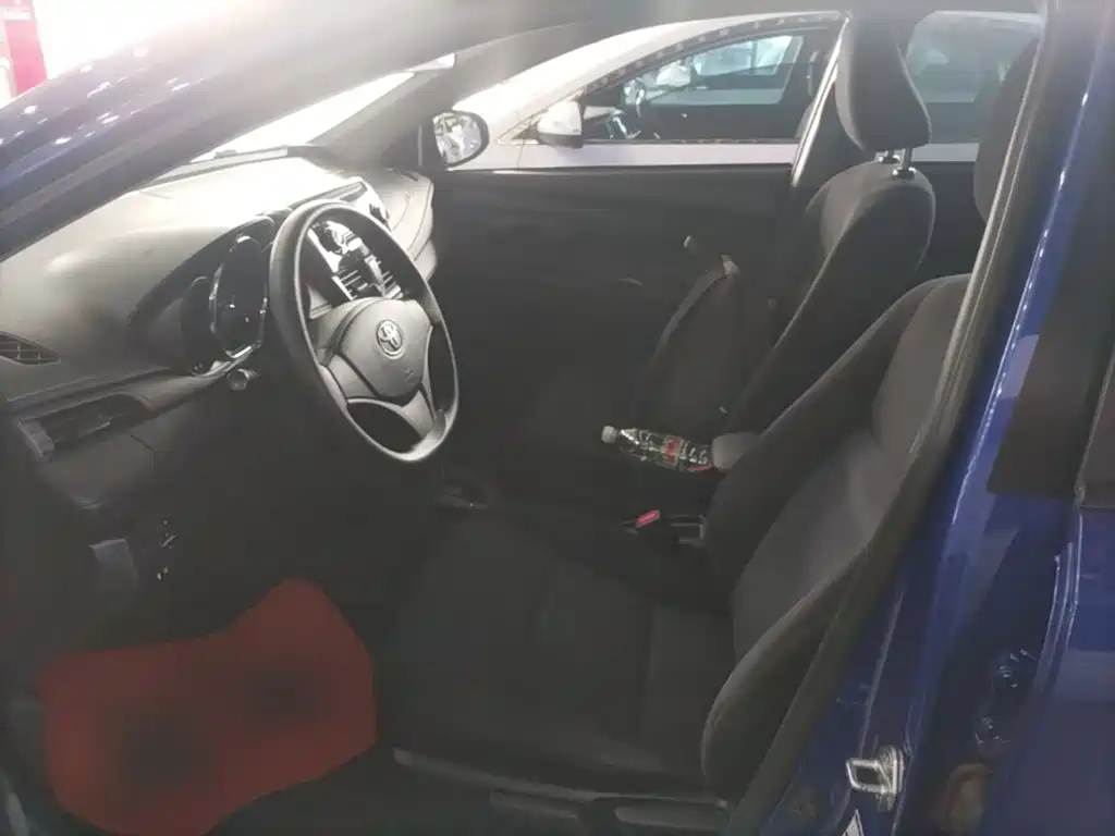 Toyota Yaris L — миниатюра 15