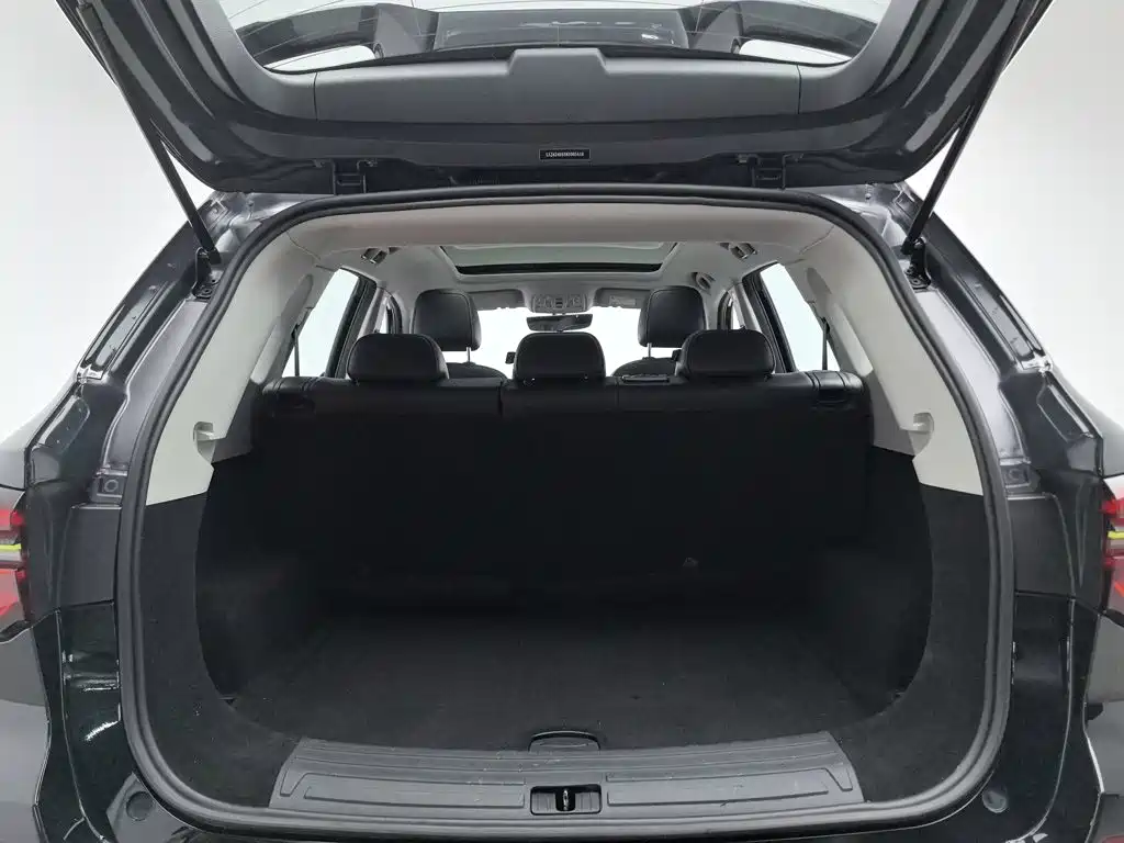 Roewe RX5 — миниатюра 16