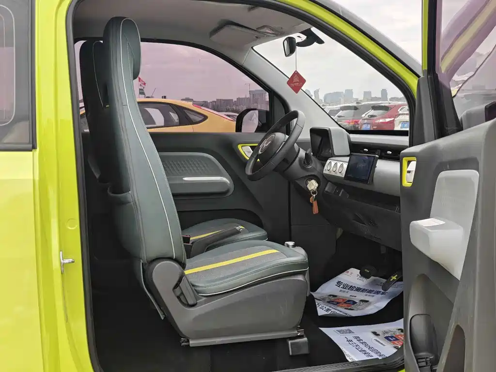 Wuling MINIEV — миниатюра 12