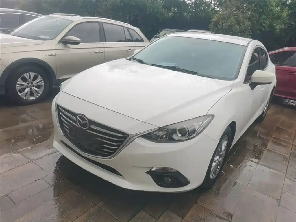 Mazda 3 Axela 2016