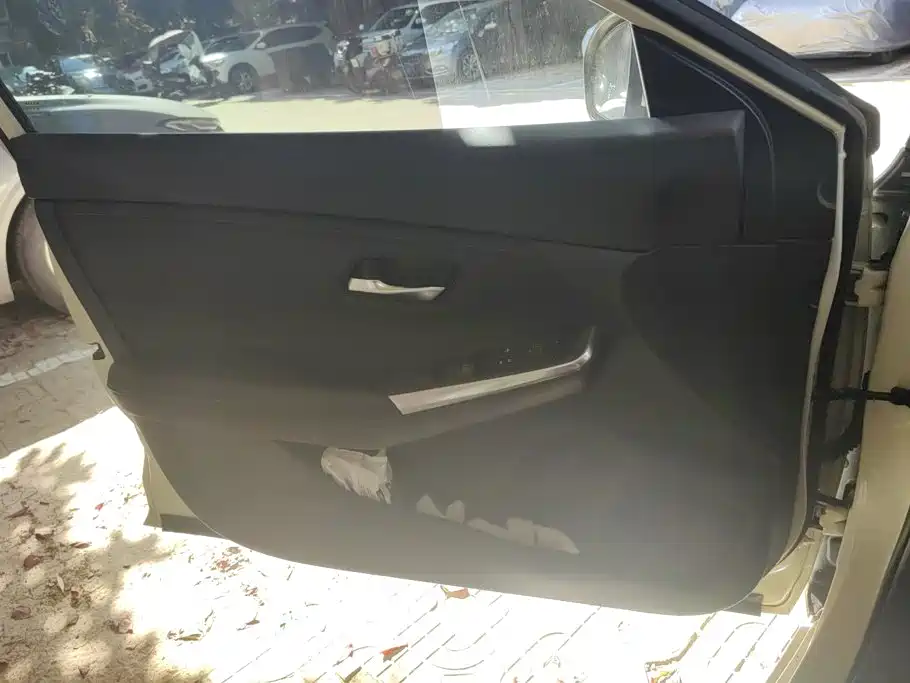 Nissan Sylphy — миниатюра 7