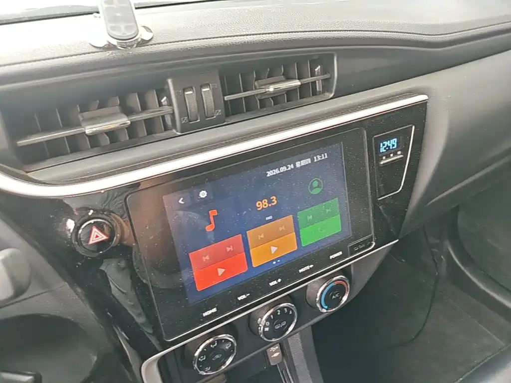 Toyota Corolla — миниатюра 13