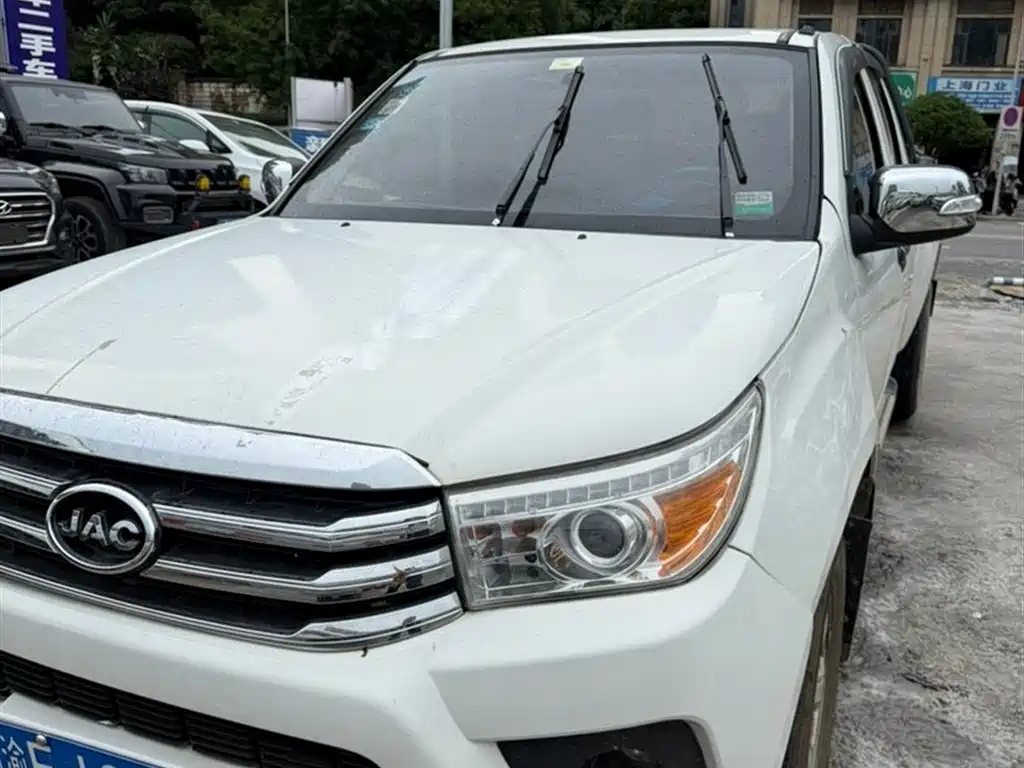 Купить JAC 江淮V7