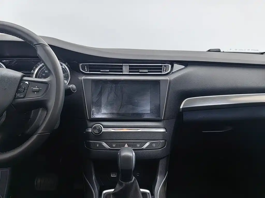 Peugeot 408 — миниатюра 12