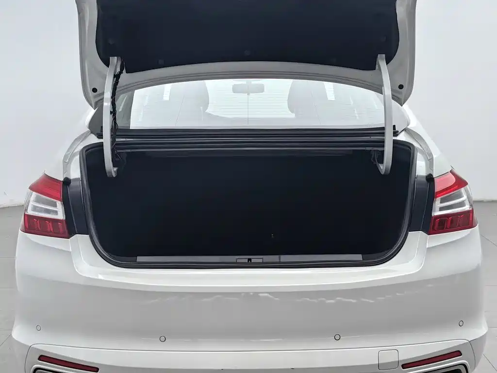 Peugeot 408 — миниатюра 16