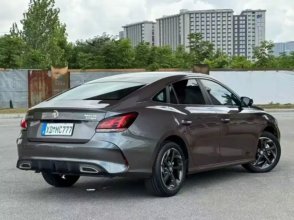 MG MG5 — миниатюра 8