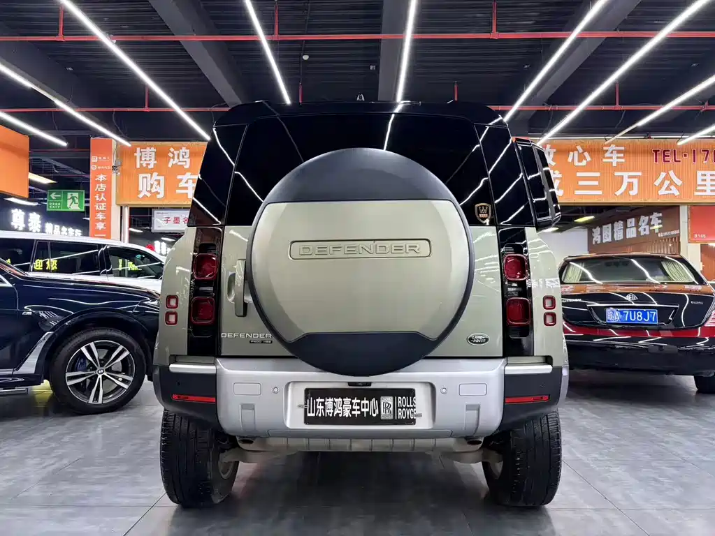 Land Rover Defender — миниатюра 16