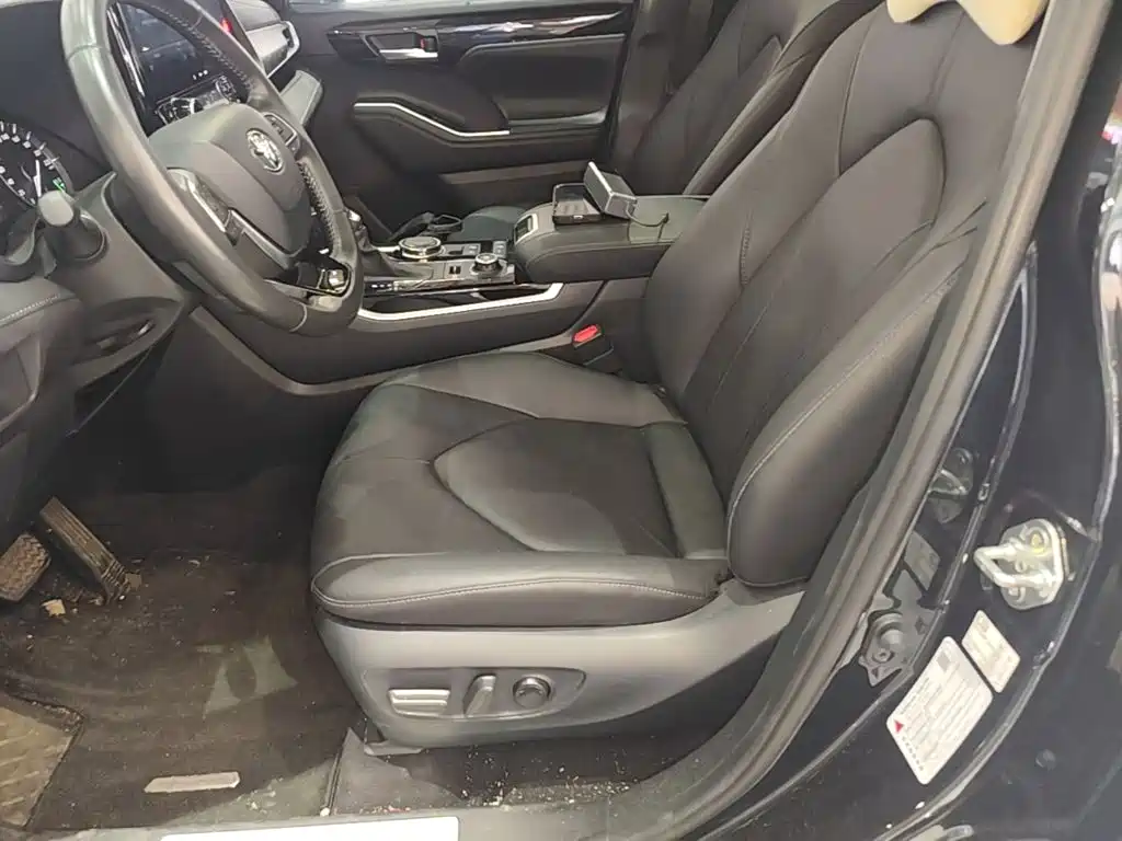 Toyota Highlander — миниатюра 15