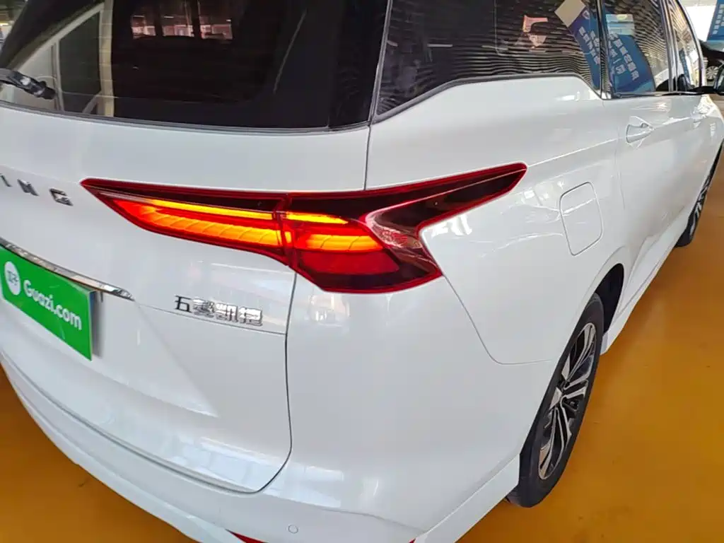 Wuling Victory — миниатюра 8
