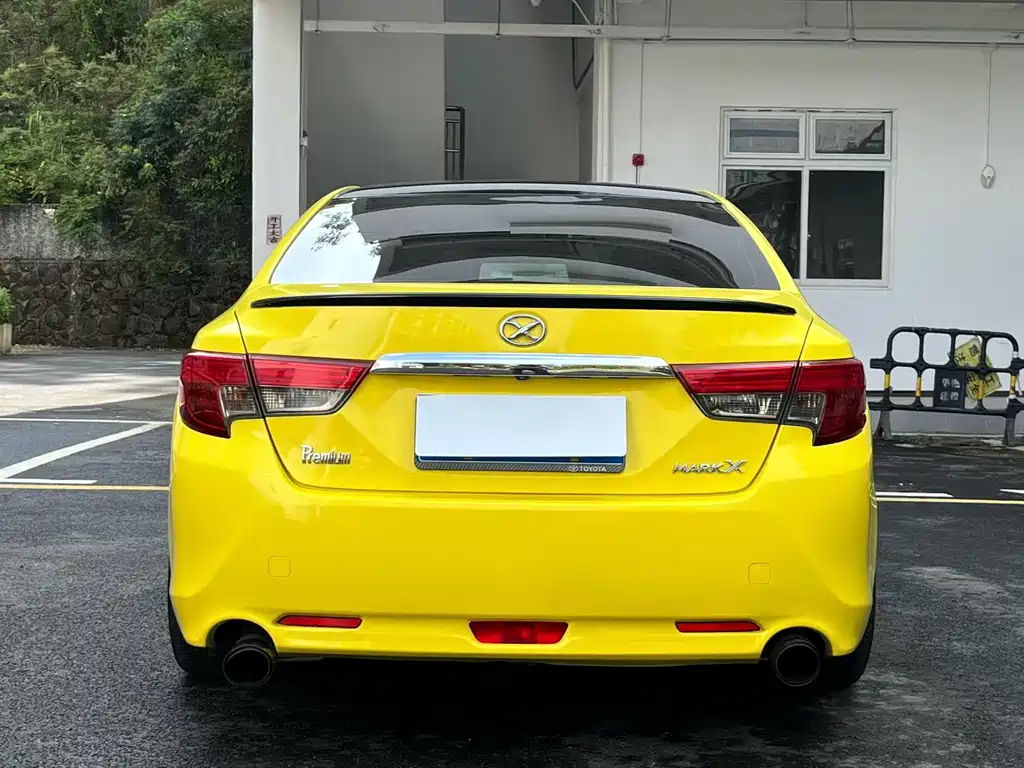 Toyota Reiz — миниатюра 8