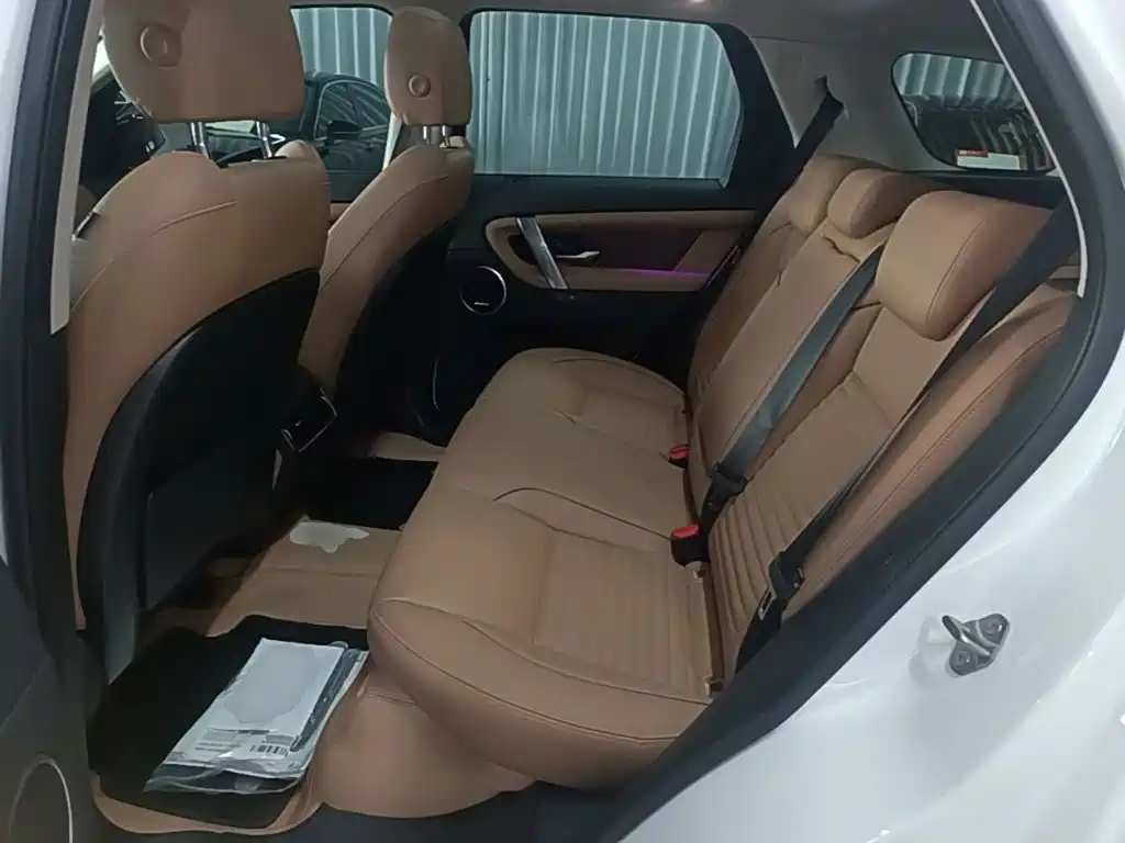 Land Rover Discovery Sport — миниатюра 17