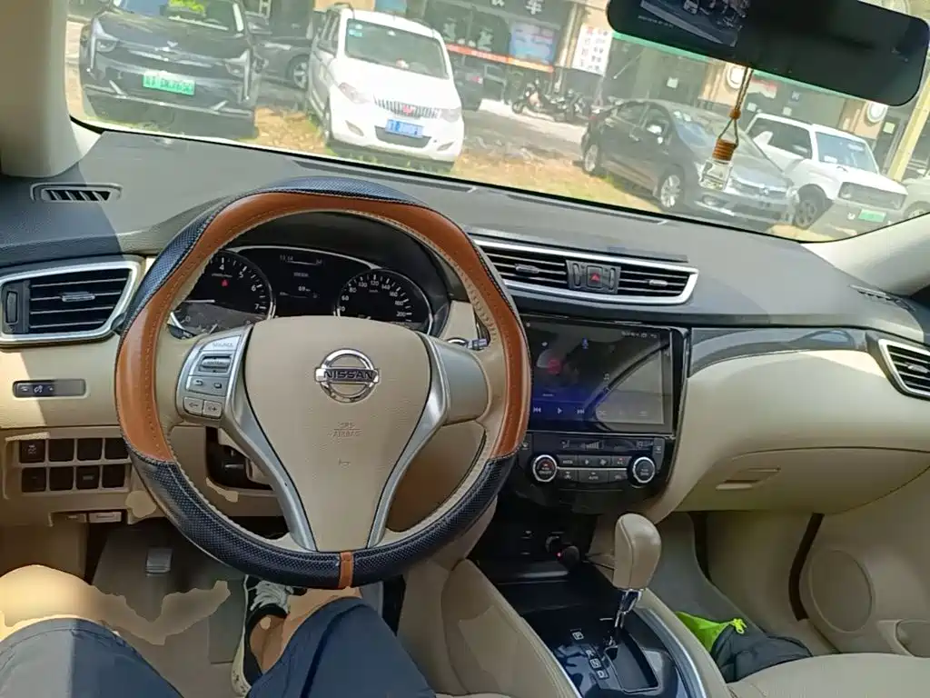 Nissan X-Trail — миниатюра 10