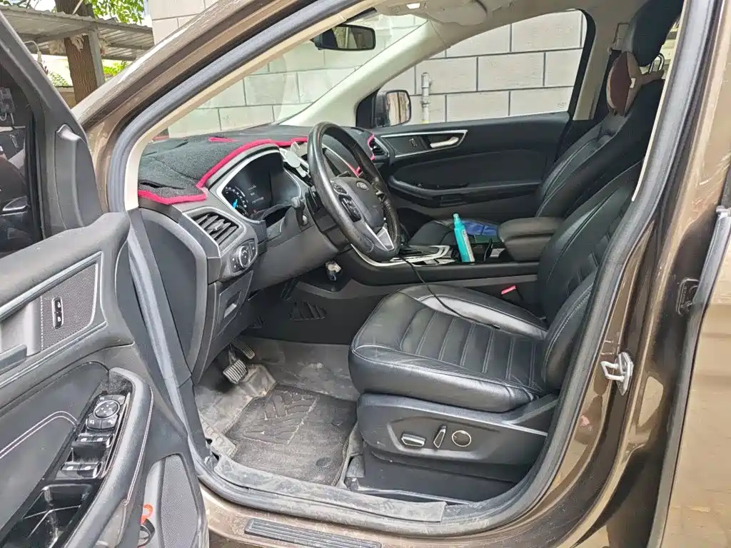 Ford Edge — миниатюра 16