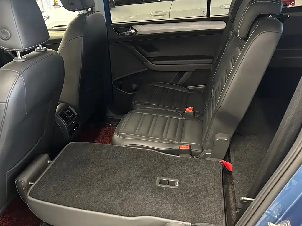 Volkswagen Touran — миниатюра 12