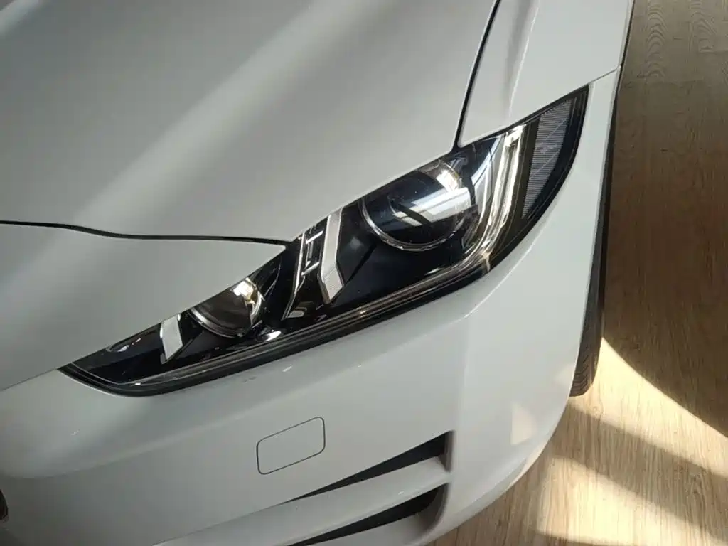 Jaguar XEL — миниатюра 24