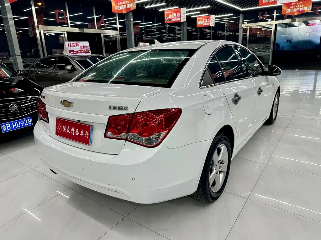 Chevrolet Cruze — миниатюра 4