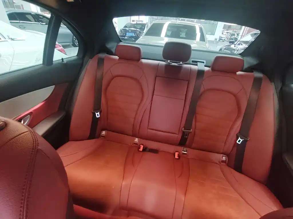 Mercedes-Benz C-Class — миниатюра 9