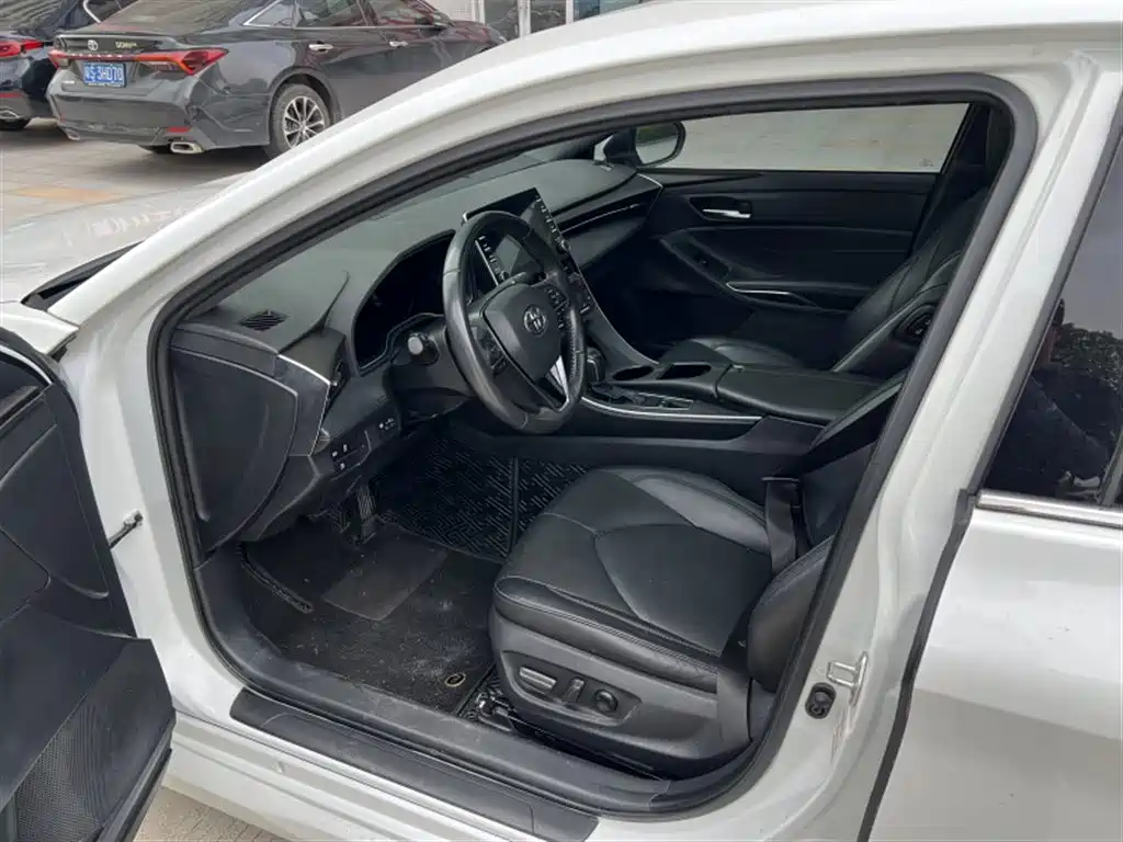 Toyota Avalon — миниатюра 5