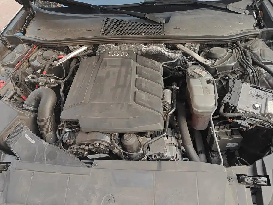 Audi A6L — миниатюра 10