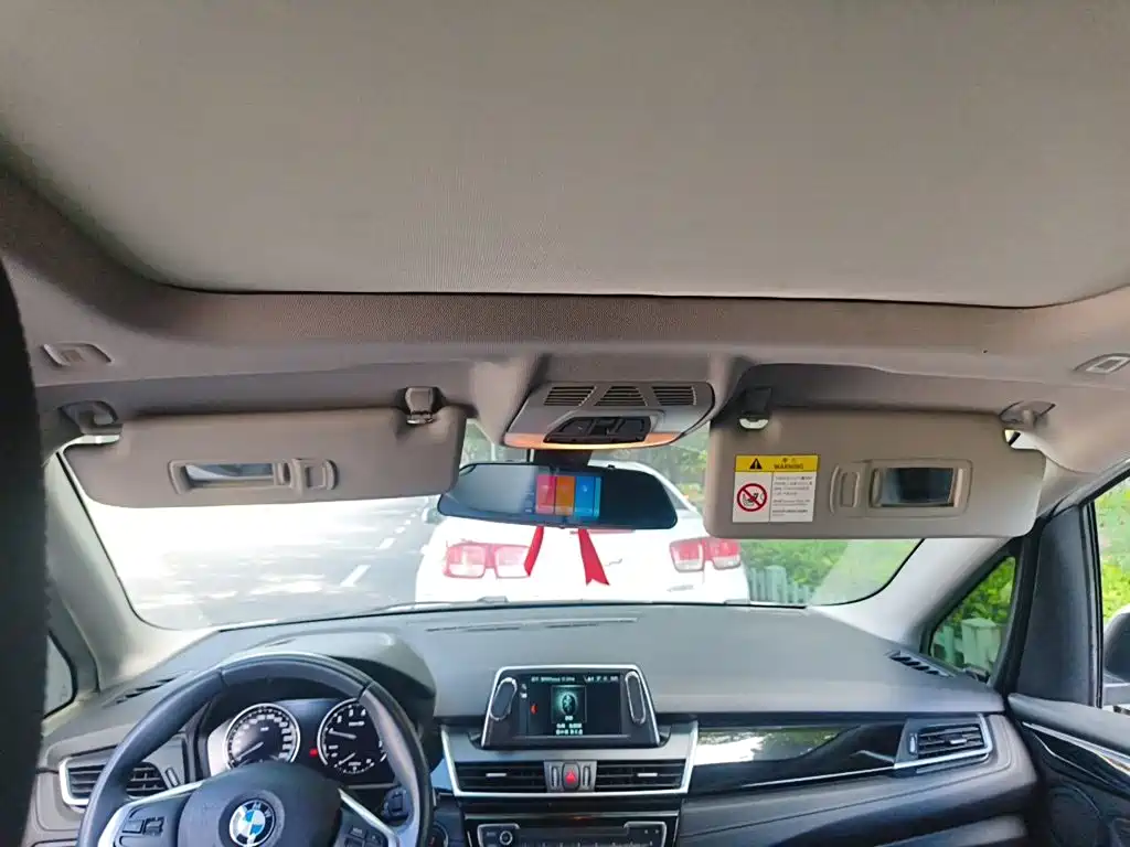 BMW 2 Series Active Tourer — миниатюра 9
