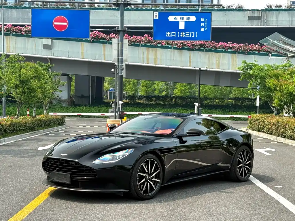 Aston Martin DB11 2022 4.0T V8 Coupe