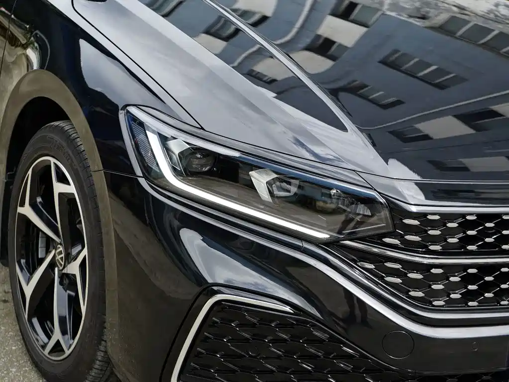 Volkswagen Passat — миниатюра 12