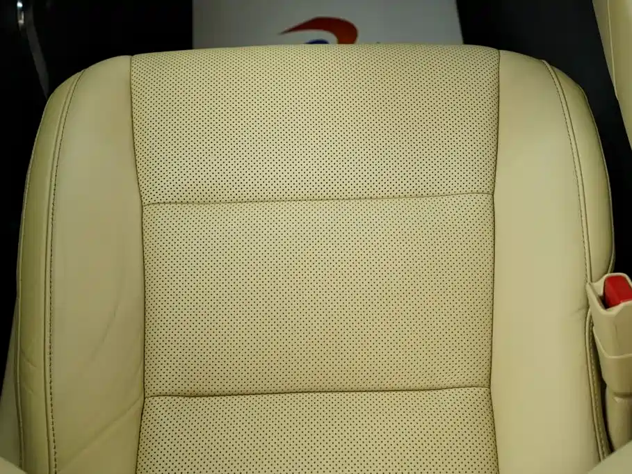 Toyota Alphard — миниатюра 33