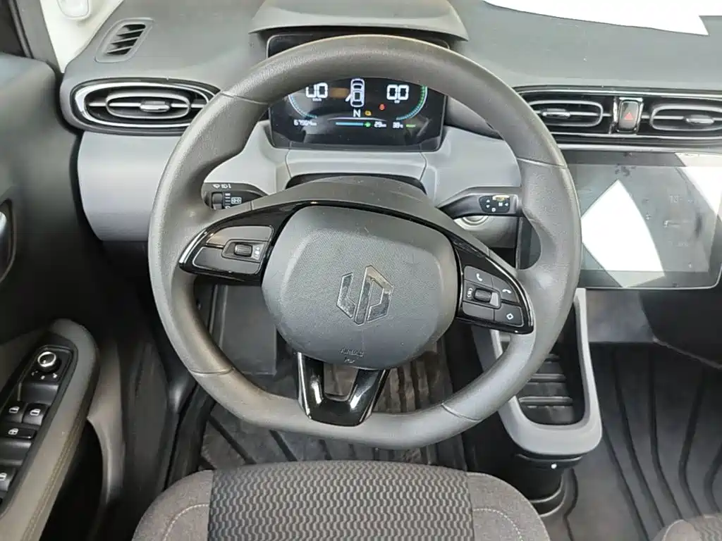 Leapmotor Leapmotor T03 — миниатюра 11