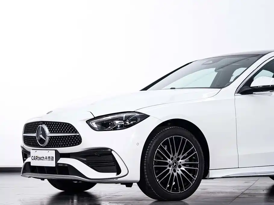 Mercedes-Benz C-Class — миниатюра 5
