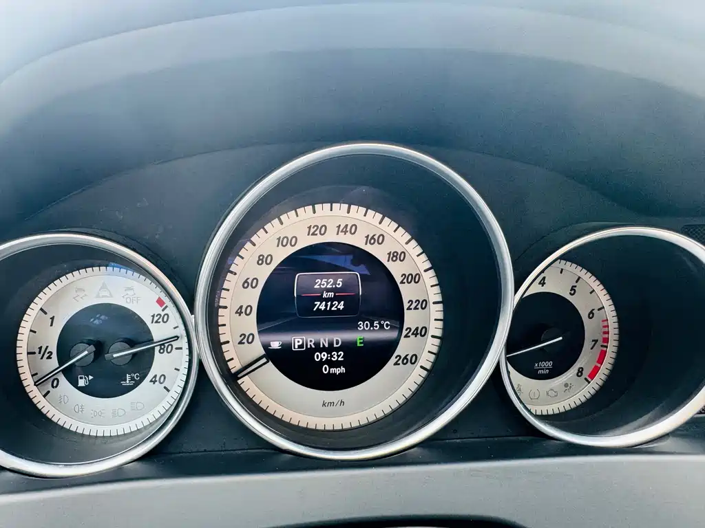 Mercedes-Benz C-Class (Import) — миниатюра 16