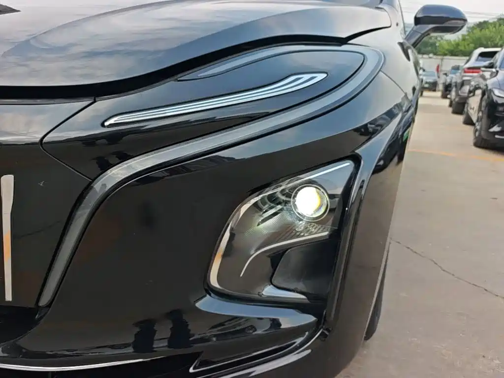 Hongqi Hongqi E-QM5 — миниатюра 24