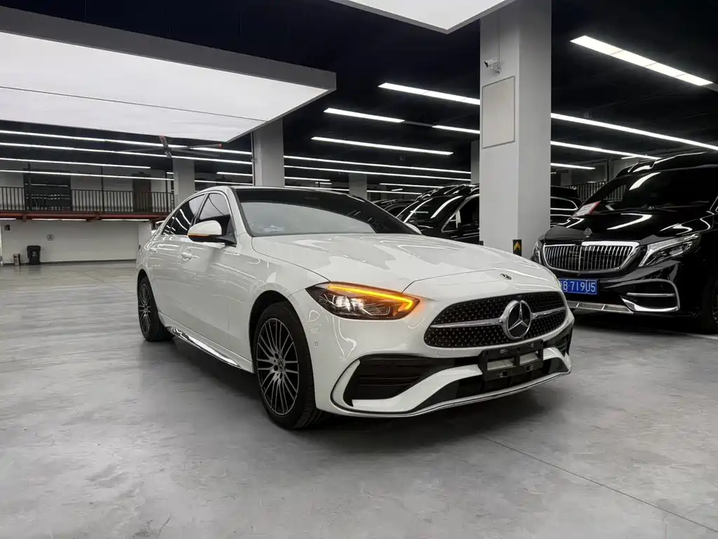 Mercedes-Benz C-Class — миниатюра 3