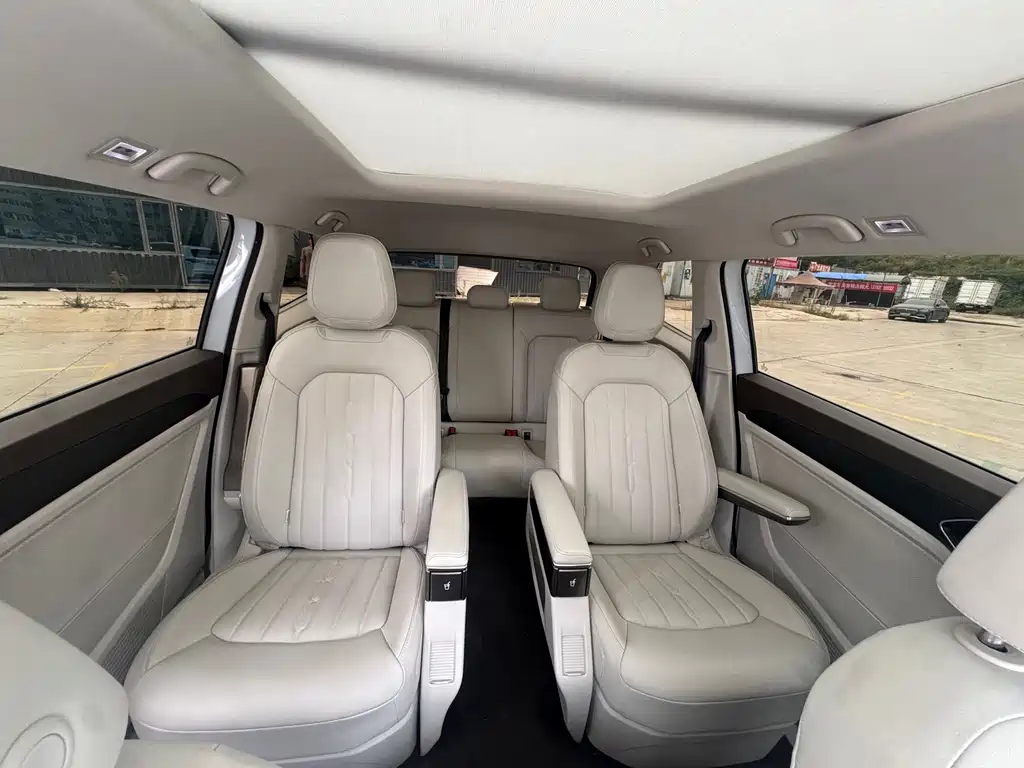 Volkswagen Viloran — миниатюра 9