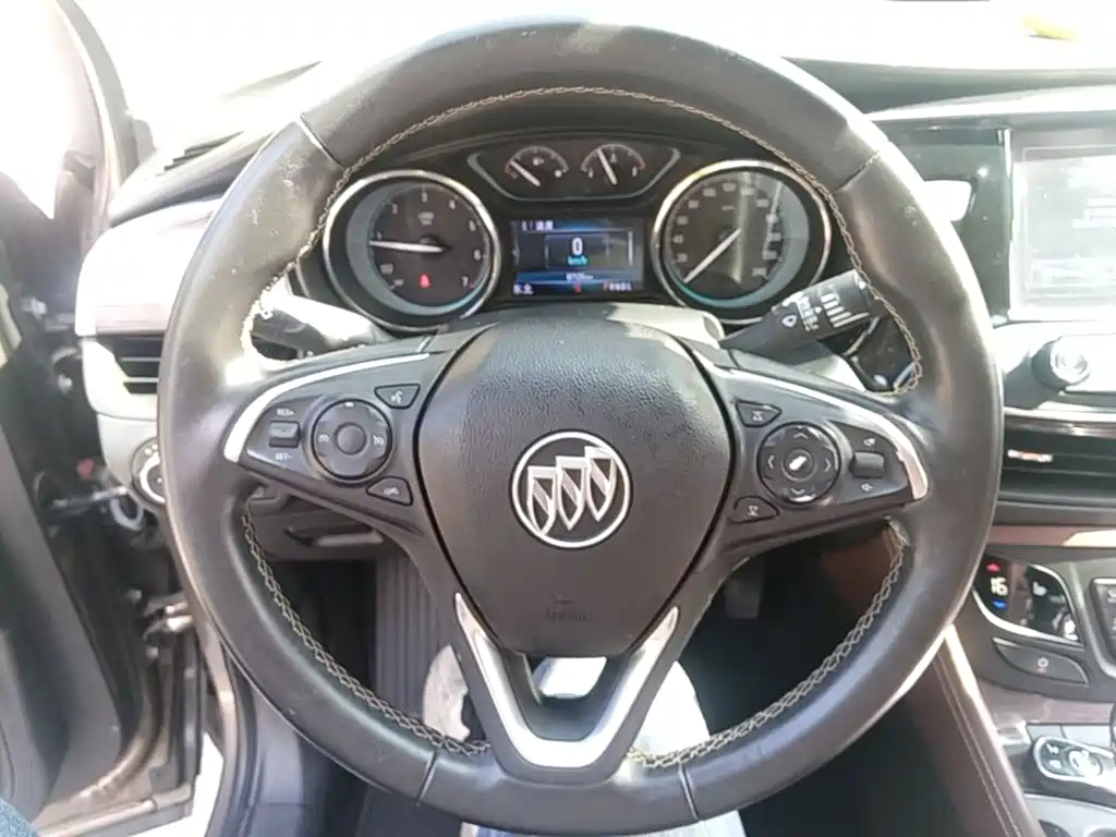 Buick Envision Plus — миниатюра 11