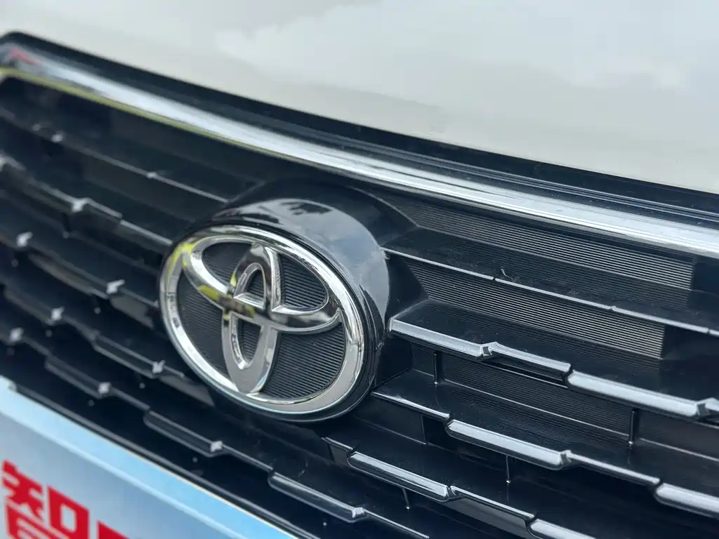 Toyota Yaris L — миниатюра 12