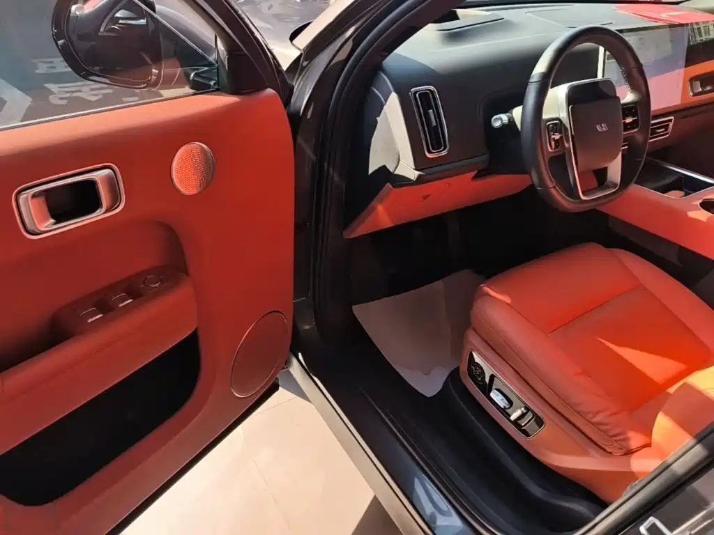 Li Auto Li L8 — миниатюра 16