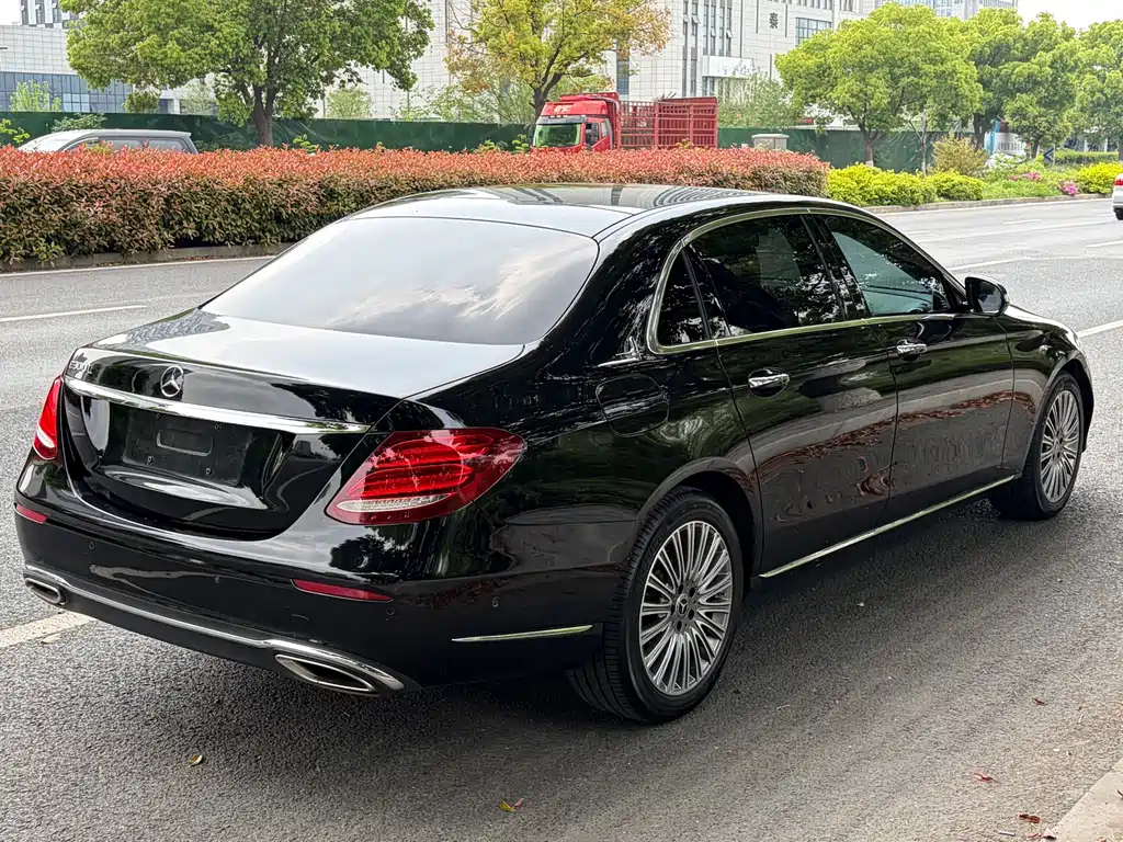 Mercedes-Benz E-Class E 2020 E 300 L Fashion