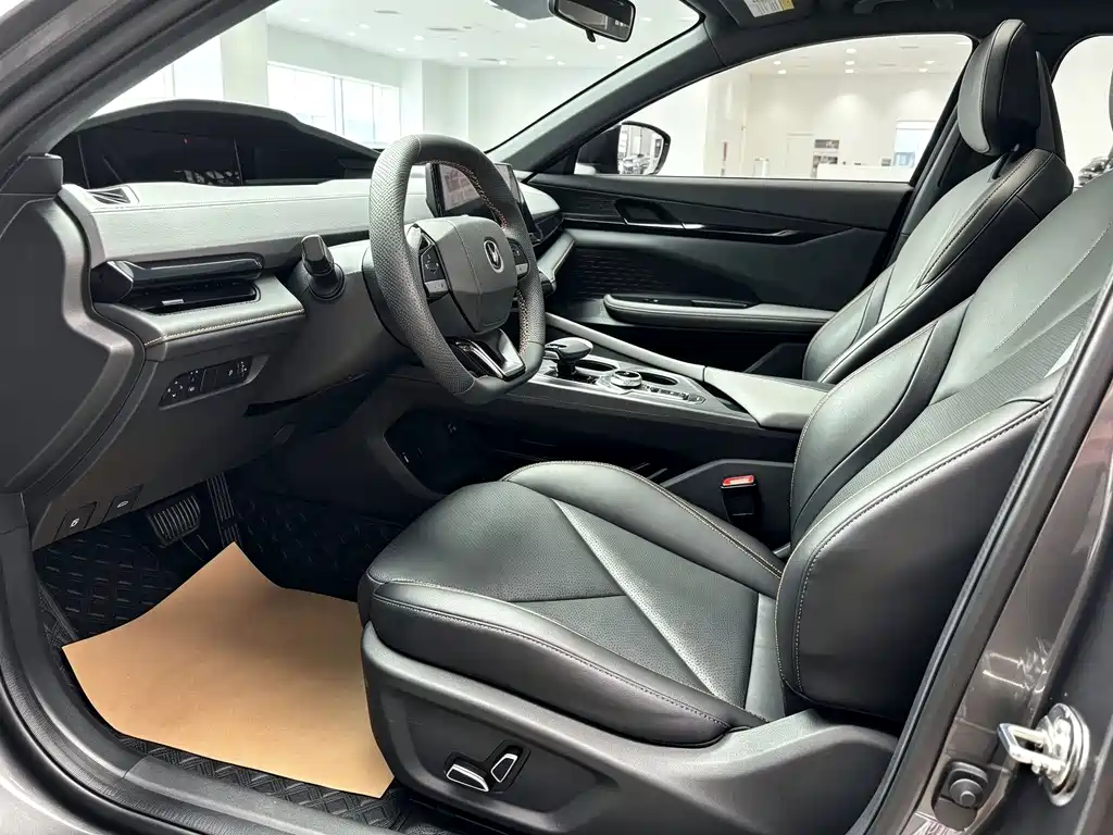 Changan UNI-V — миниатюра 5