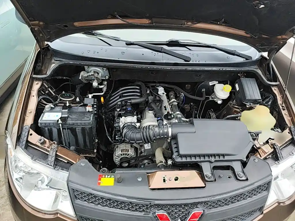 Wuling Hongguang — миниатюра 20