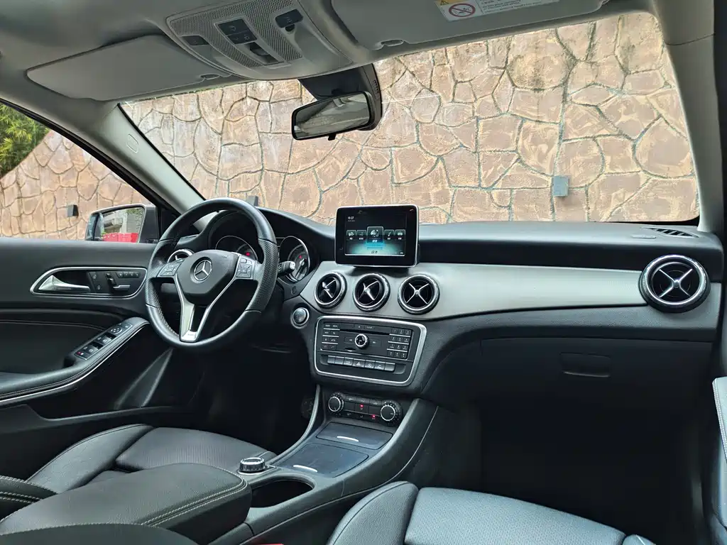 Mercedes-Benz GLA — миниатюра 17