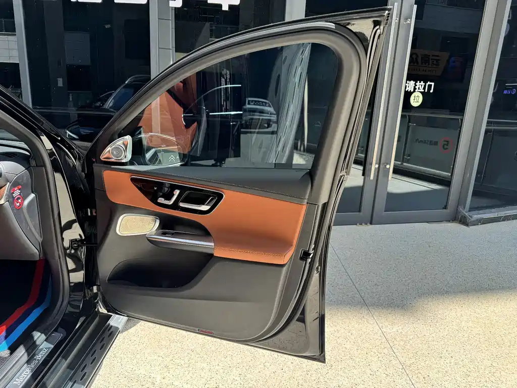 Mercedes-Benz GLC — миниатюра 46