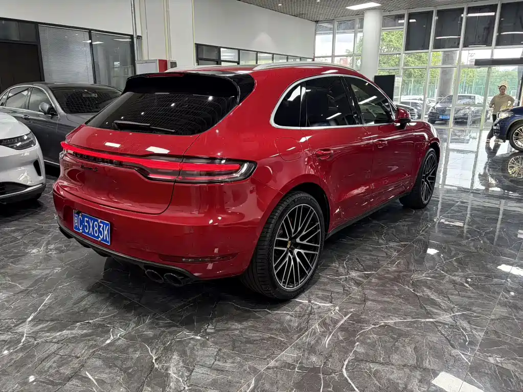 Porsche Macan — миниатюра 5
