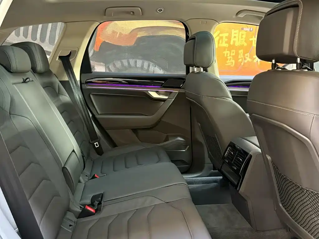 Volkswagen Touareg — миниатюра 9