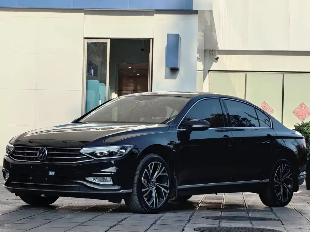 Купить Volkswagen Magotan