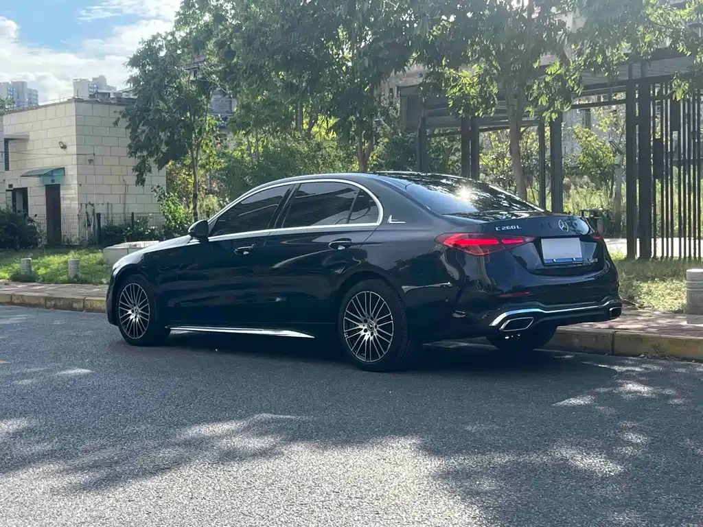 Mercedes-Benz C-Class — миниатюра 7