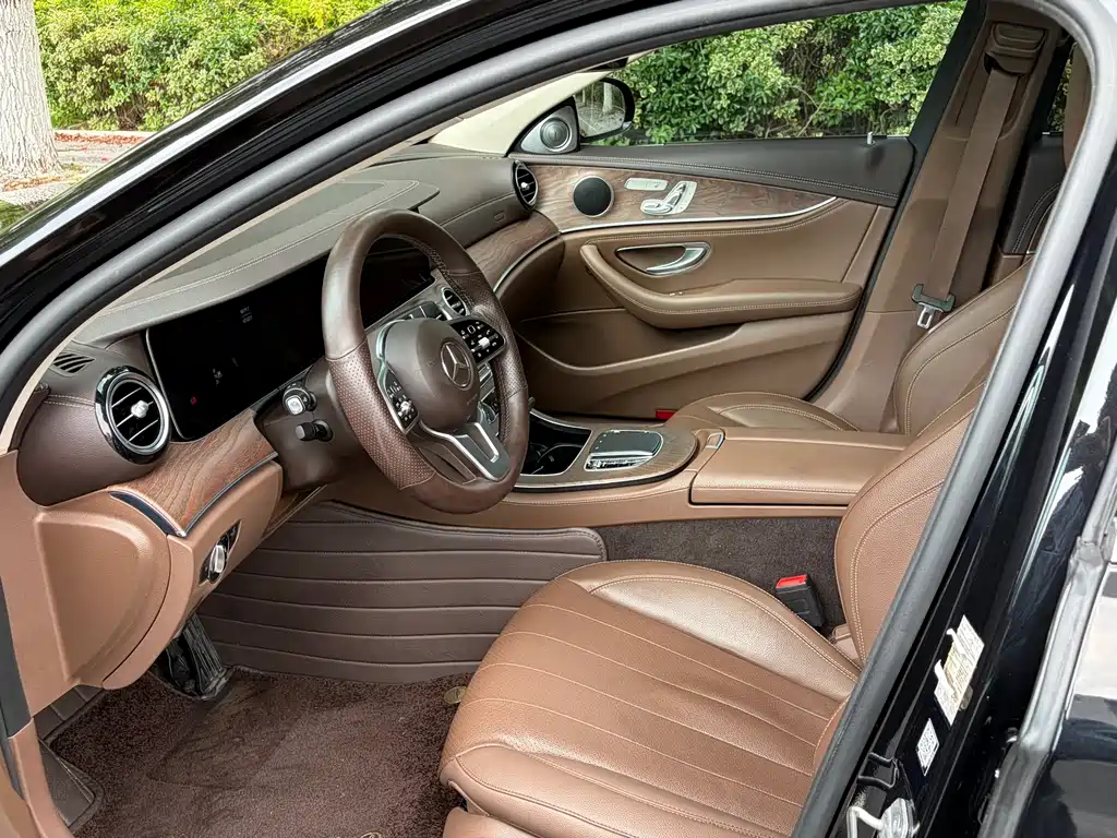 Mercedes-Benz E-Class E 2020 E 300 L Fashion
