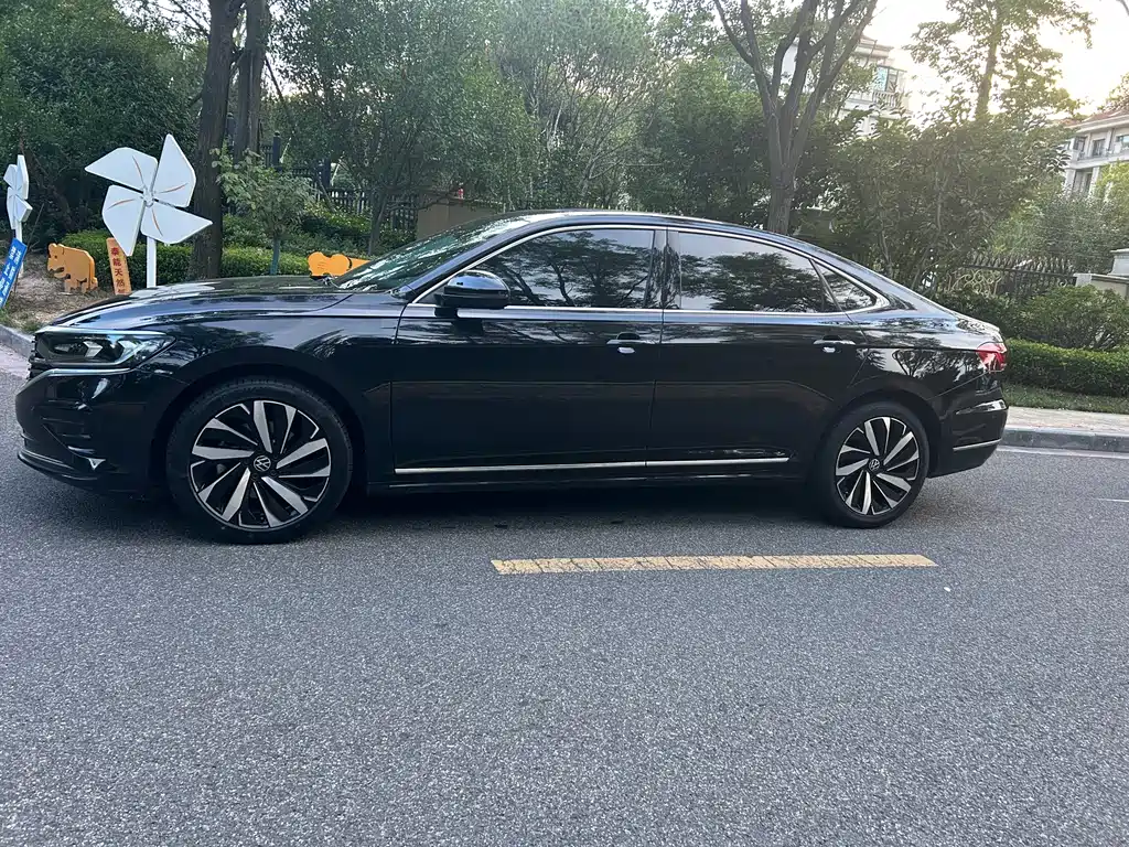 Volkswagen Passat — миниатюра 8